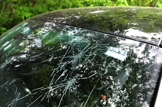 windshield-with-hail-damage